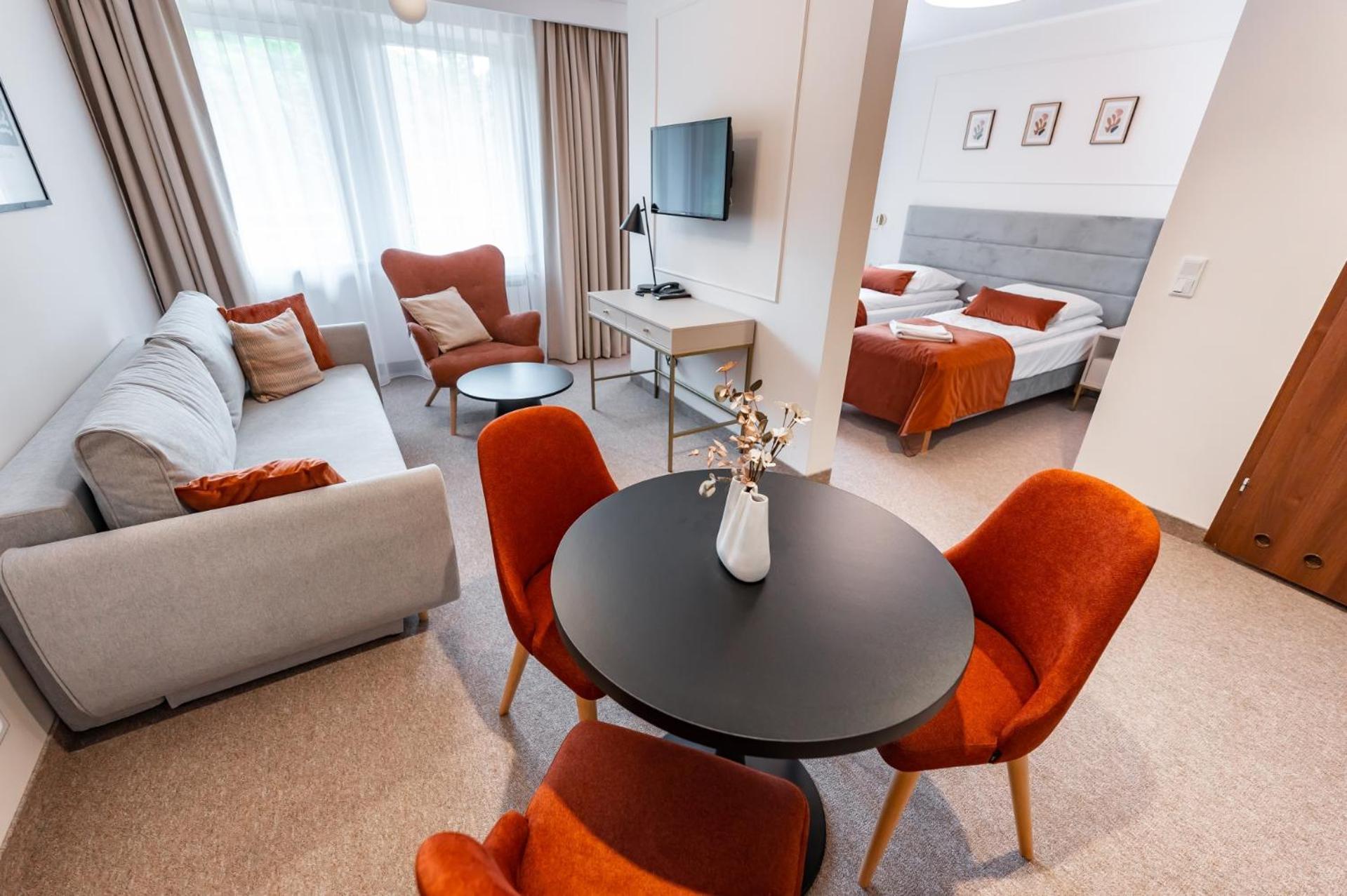 Osrodek Szkoleniowo Wypoczynkowy Galicya Hotel กรินีซา ดรอยจ์ ภายนอก รูปภาพ