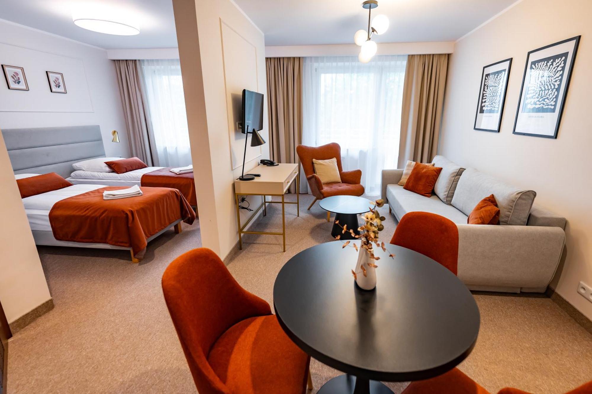 Osrodek Szkoleniowo Wypoczynkowy Galicya Hotel กรินีซา ดรอยจ์ ภายนอก รูปภาพ