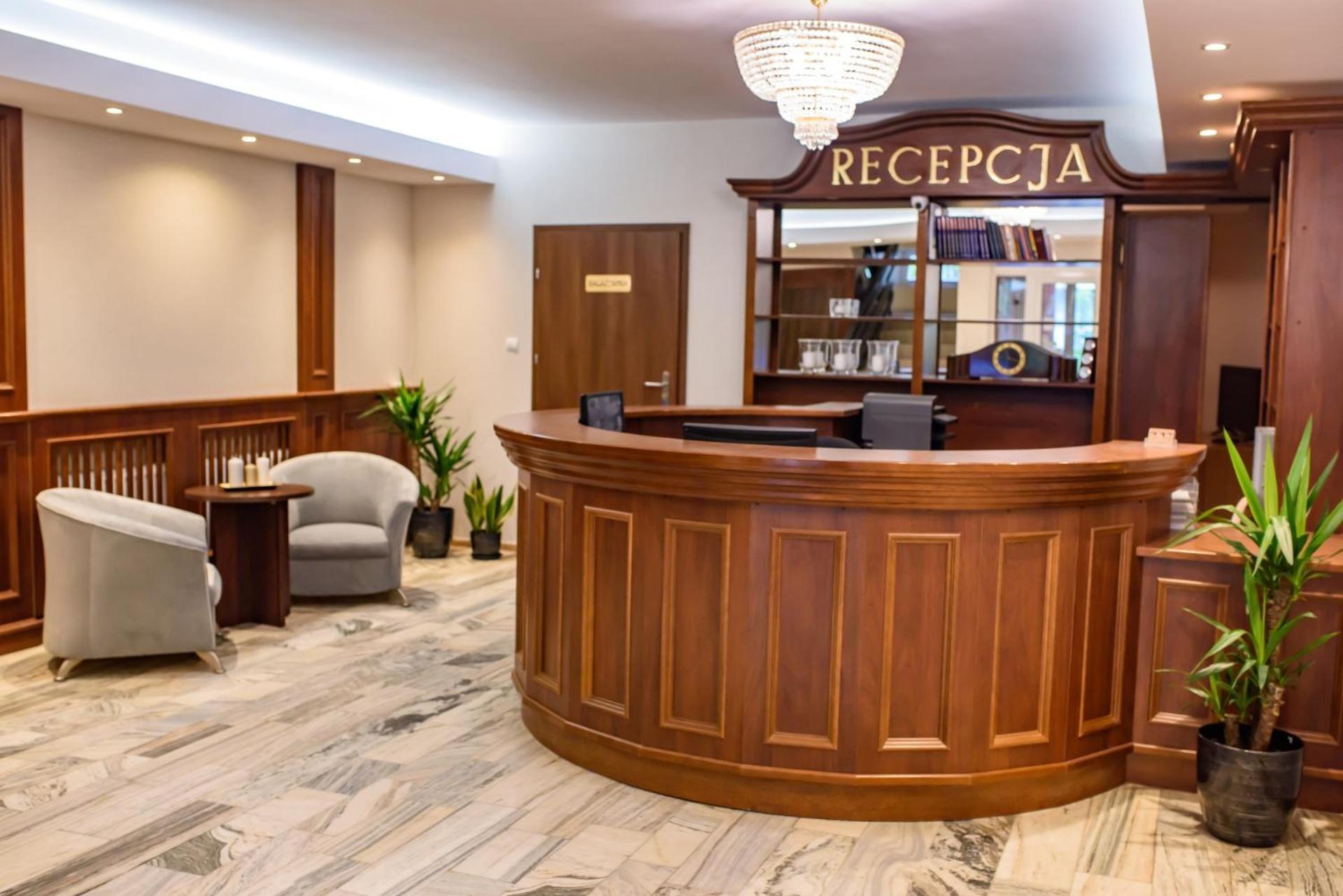 Osrodek Szkoleniowo Wypoczynkowy Galicya Hotel กรินีซา ดรอยจ์ ภายนอก รูปภาพ
