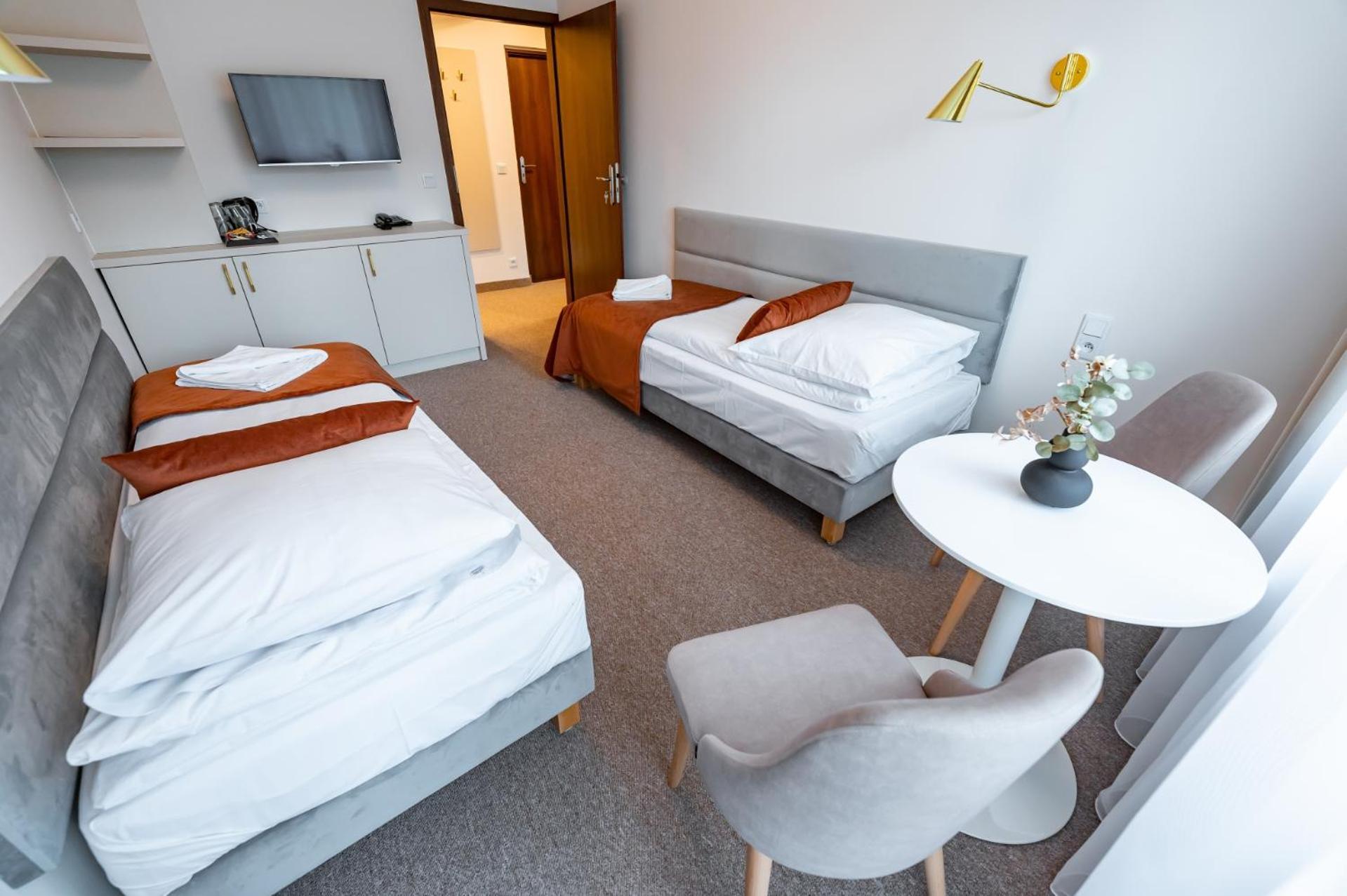 Osrodek Szkoleniowo Wypoczynkowy Galicya Hotel กรินีซา ดรอยจ์ ภายนอก รูปภาพ